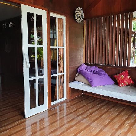 Amban Beach House Manokwari Exterior foto