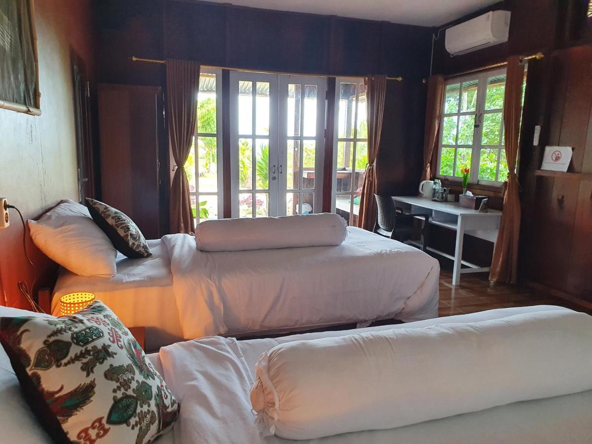 Amban Beach House Manokwari Exterior foto